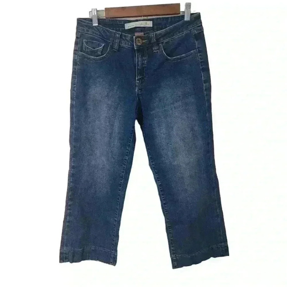 P5006 Christopher Blue  medium denim Capri  denim jeans size 32/8 nwot - Picture 1 of 7